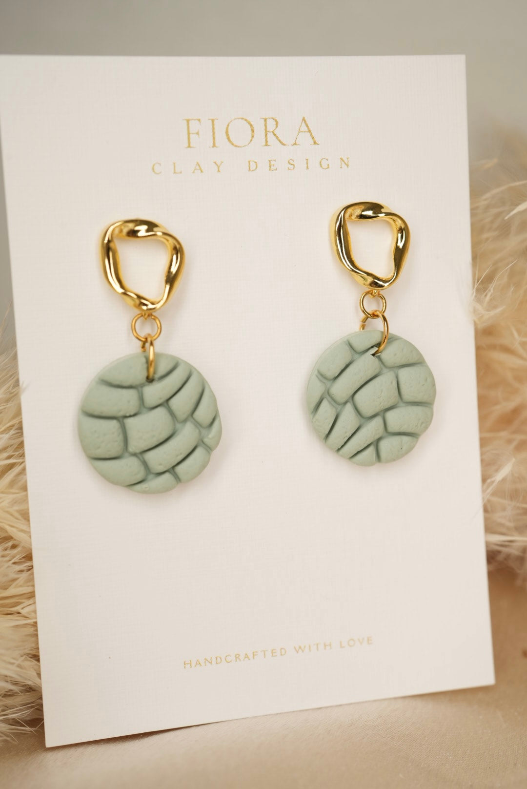 Sage green Round Conchita